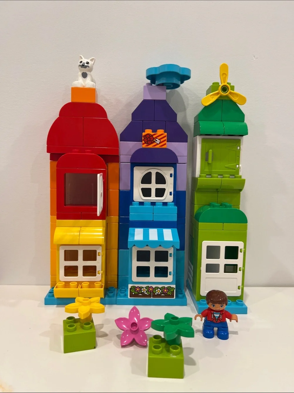 LEGO DUPLO Creative Box Starter Bundle 10854 with 2 figures